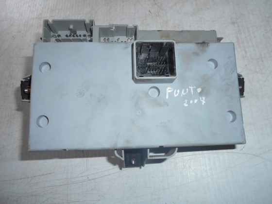 Caixa Fusiveis Fiat Punto 2004 CXF33